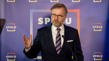fiala spolu