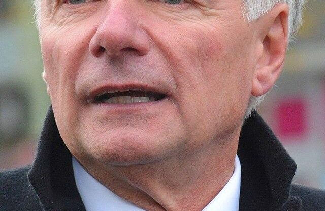 Sládeček (SPD): Přijmeme bez odporu podvodné metody obchodních řetězců