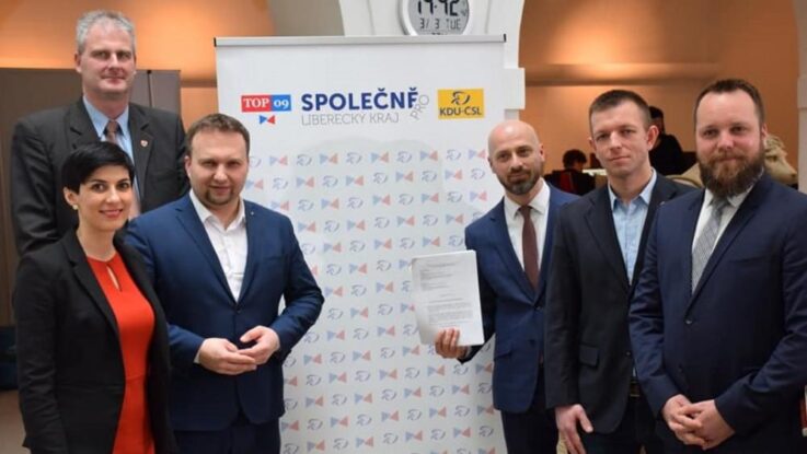 Klápště (TOP 09): Zvoláváme setkání koalice