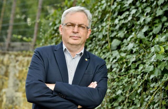 Senátor Smoljak: To překonává dokonce i nejtajnější představy a nejhorší obavy