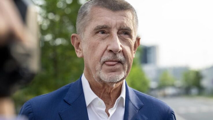 Babiš (ANO): Armáda pro mě vždy hrála klíčovou roli, ODS ji likviduje