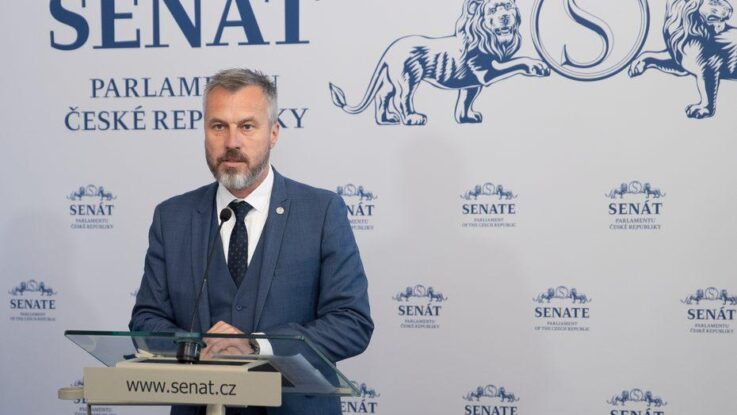 Seďa (SOCDEM): Evropa čelí volbě: buď si pořídí zbraně pro sebe, nebo je dodá Ukrajině