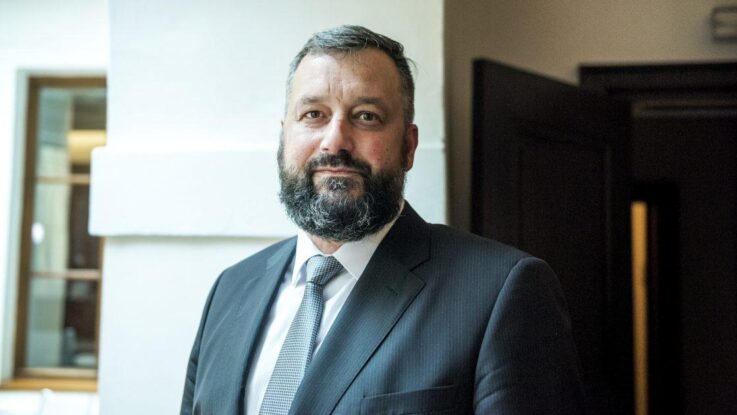 Růžička (ANO): Žurnalista ani člen aktivní zálohy si osobně nemůže zakoupit balistickou ochranu