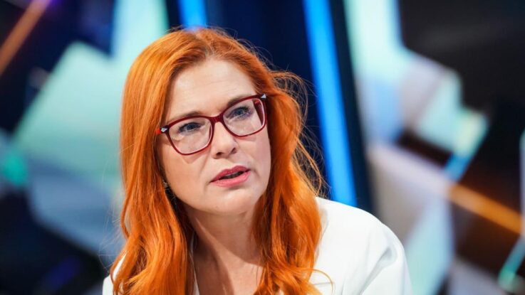 Sláma (Trikolora): Elitářství s ofrněnými znaky je výsadou levicových politiků