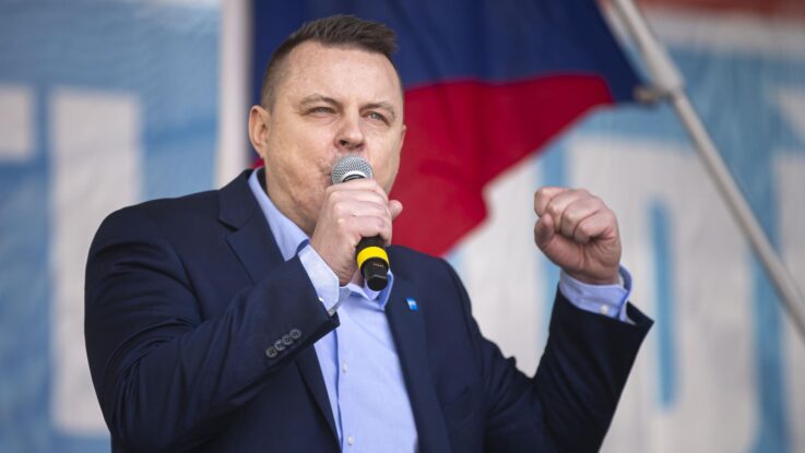 Rajchl (PRO): Pořídil jsem Dámský dárek pro Danuši Nerudovou
