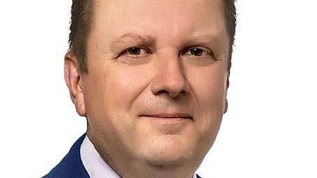 Vích (SPD): Vláda Petra Fialy se nedokáže postarat o bydlení