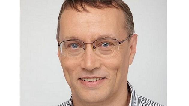 ministr dvorak bez svobody projevu nelze mluvit o demokracii a co radiu svobodna evropa Ministr Dvořák: Bez svobody projevu nelze mluvit o demokracii. A co Rádiu Svobodná Evropa
