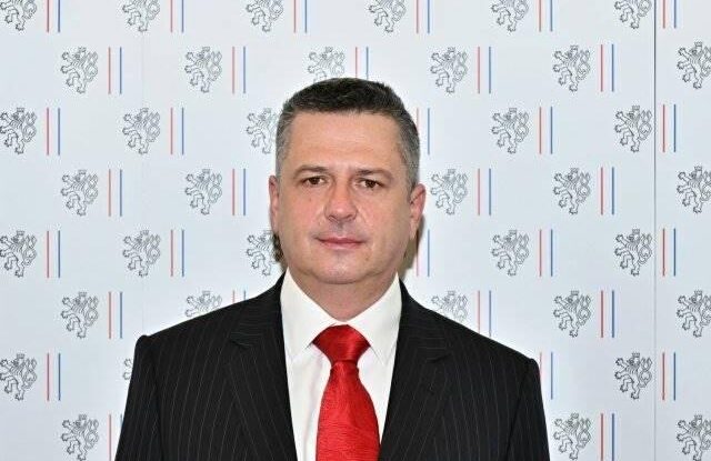 jaros spd nemecko sestavilo novou vladu krehka koalice celi narocnym vyzvam Jaroš (SPD): Německo sestavilo novou vládu. Křehká koalice čelí náročným výzvám