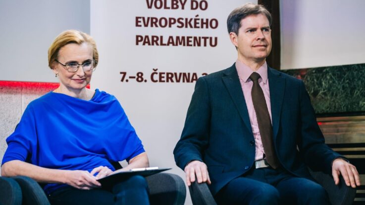 Dostál (Stačilo!): Politiku USA ani žádné jiné velmoci neřídí a nikdy neřídily hodnoty, ale zájmy