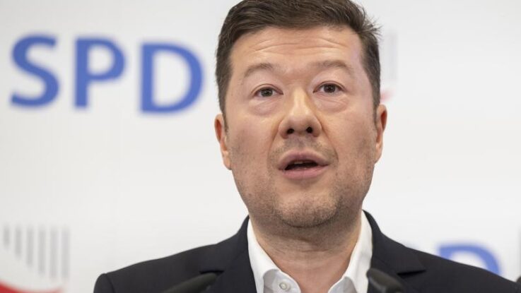 Okamura (SPD): Není možné vybudovat výrobnu antibiotik