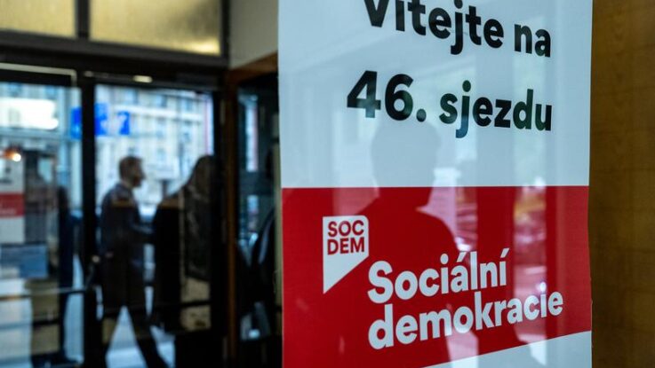 SOCDEM: Pravice se soustředí na zbrojní průmysl a lobbistické zájmy