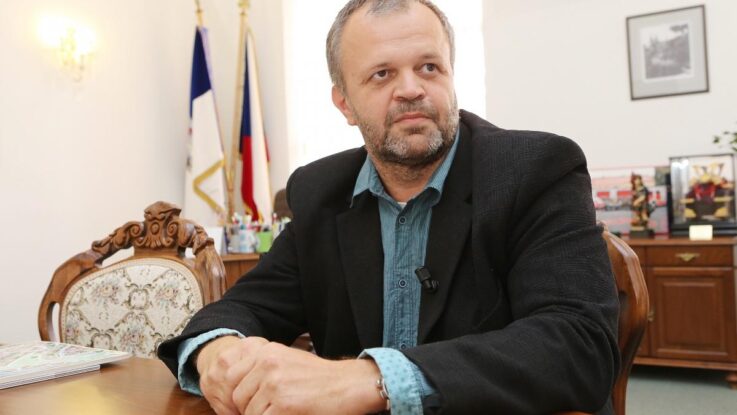 Ministr Kulhánek: Rostoucí problém s nedostatkem bydlení