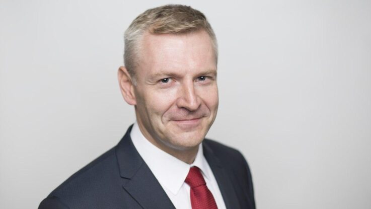 senator hraba nadace partnerstvi ziskala na dotacich ohromujicich milionu kc Senátor Hraba: Nadace Partnerství získala na dotacích ohromujících 300 milionů Kč