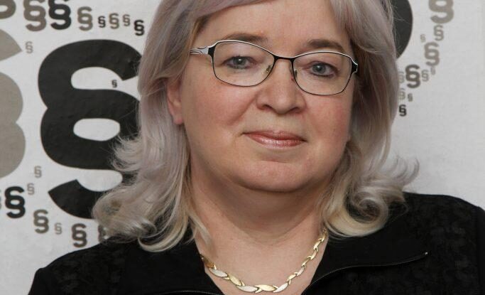 zwyrtek hamplova vzdavame to dopredu pak se nedoplatime Zwyrtek Hamplová: Vzdáváme to dopředu? Pak se nedoplatíme