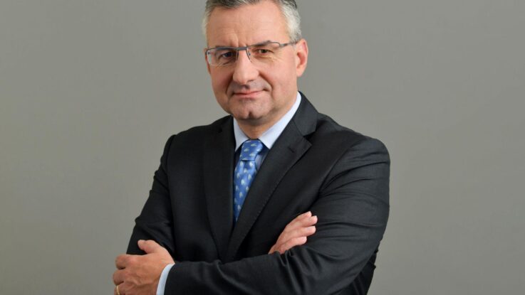 zahradil prevod zamereni evropy na asii je v zasade jedinou realnou moznosti Zahradil: Převod zaměření Evropy na Asii je v zásadě jedinou reálnou možností