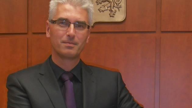 Senátor Bednář: Většina senátorů jsou lidé bez odvahy, kteří jen souhlasí