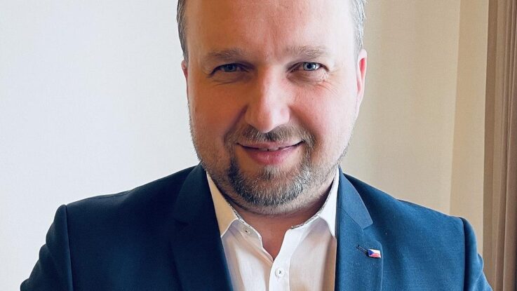 ministr jurecka urady nyni behem nekolika minut pripravi formular Ministr Jurečka: Úřady nyní během několika minut připraví formulář