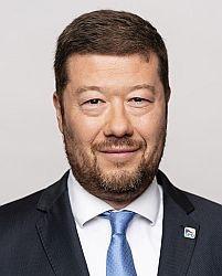 Okamura (SPD): Nařizovat něco autoritativně z výše je absurdní