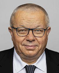 Mašek (ANO): Armáda neoprávněně monitoruje opozici, novináře a občany