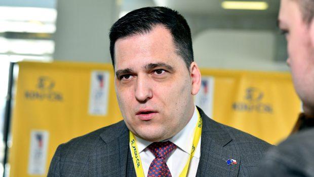 Zdechovský (KDU-ČSL): Pokud se podbízejí, nezískají si respekt ostatních
