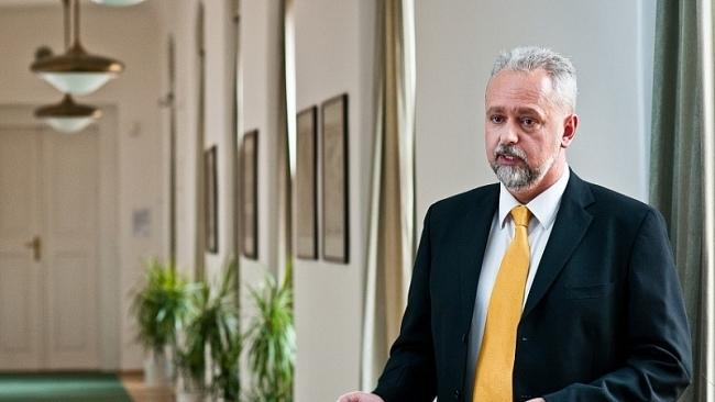 Nozar (Dostačilo!): Zahraniční politika vlády Fialy vyvolává pobouření