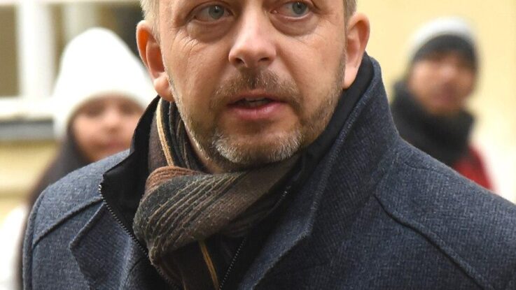 Ministr Rakušan: Podvodníci si najímali PR poradce výhradně pro sebe