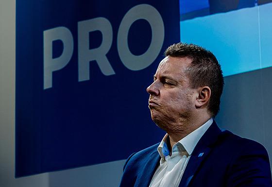 Rajchl (PRO): Než příště něco řeknete, nejprve si uklidte před svým prahem