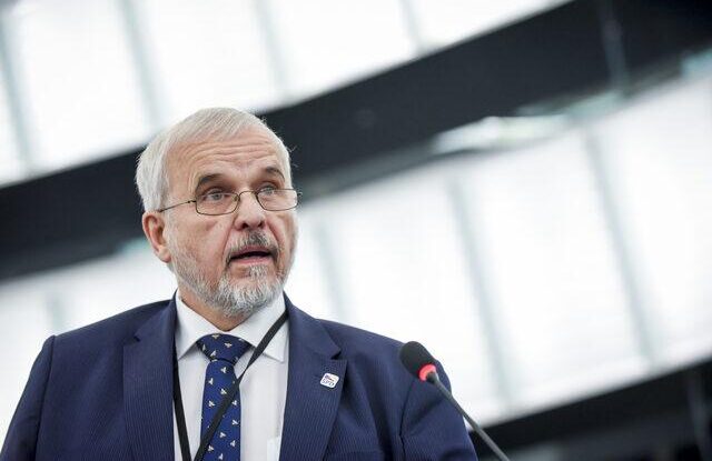 David (SPD): Až do posledního Ukrajince