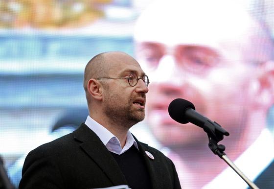 Petr Hampl: Desetiletý pohled na antiislámské hnutí